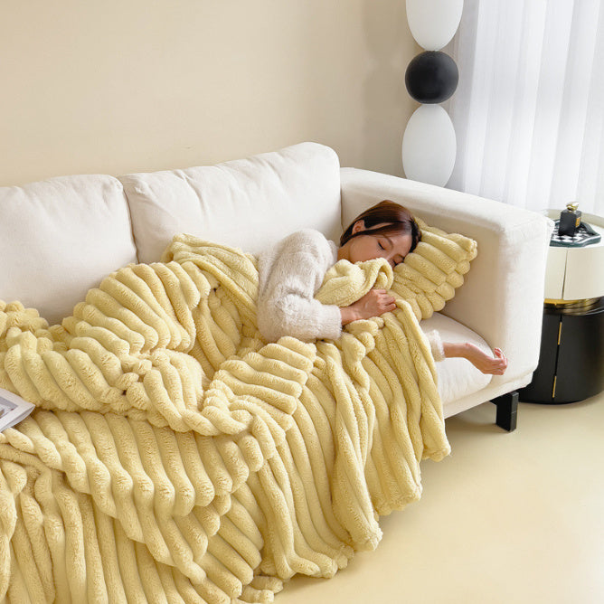 Double-Sided Bubble Velvet & Faux Rabbit Fur Blanket – Warm & Thick Throw