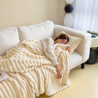 Double-Sided Bubble Velvet & Faux Rabbit Fur Blanket – Warm & Thick Throw